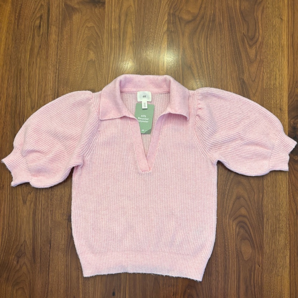 NWT H&M pink sweater. Super girly and cute!